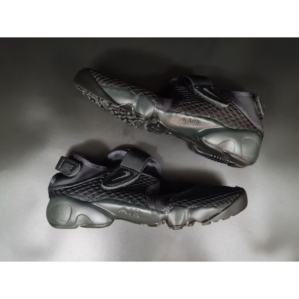 Nike Air Rift Off-Noir (Women’s). SIZE 9 - HM8288-001